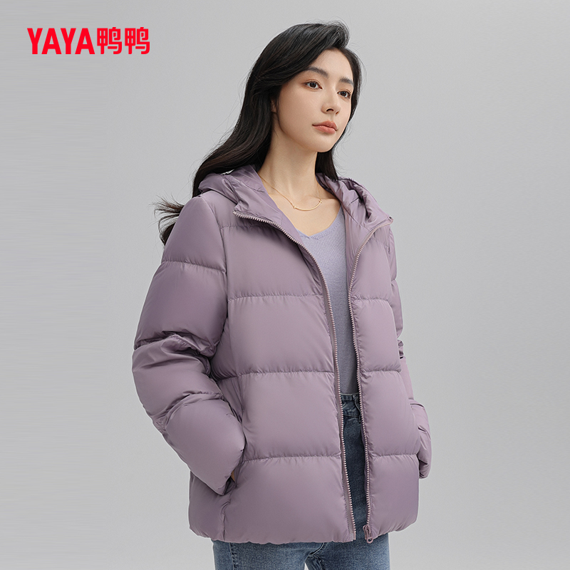  鸭鸭羽绒服