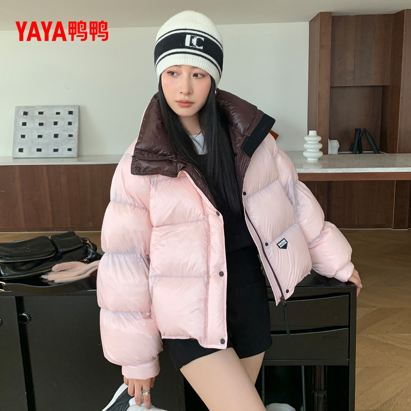 鸭鸭羽绒服女2025冬季新款面包服立领短款时尚加厚鸭绒保暖外套Y