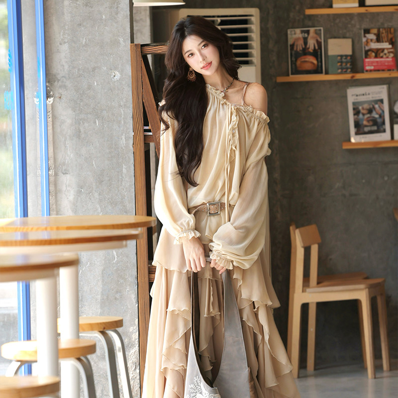AZure温柔风雪纺衫奶杏色绑带可露肩上衣气质小性感法式长袖罩衫 - 图0