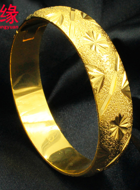 镀黄金手镯女新娘宽面斜杠花朵镀沙金镯子大手环婚庆妈妈礼物