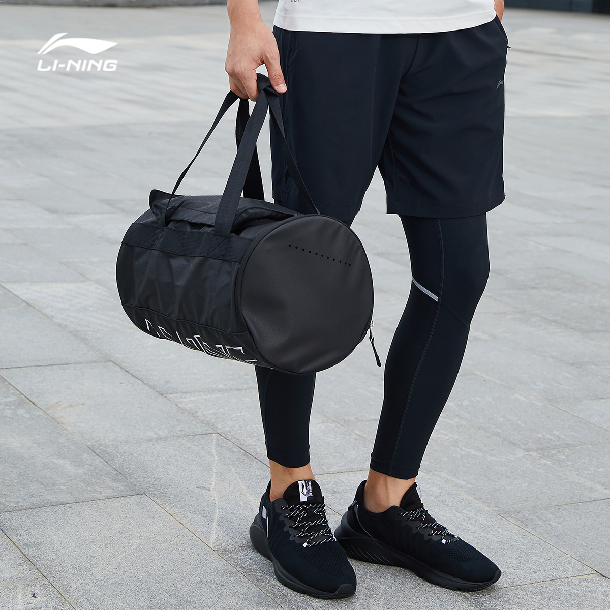 李宁官方网店李宁融之新生秀款敦煌联名桶包男女包新款时尚休闲训练运动包2