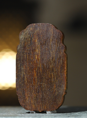 越南芽庄奇楠沉香雕刻如来牌吊坠