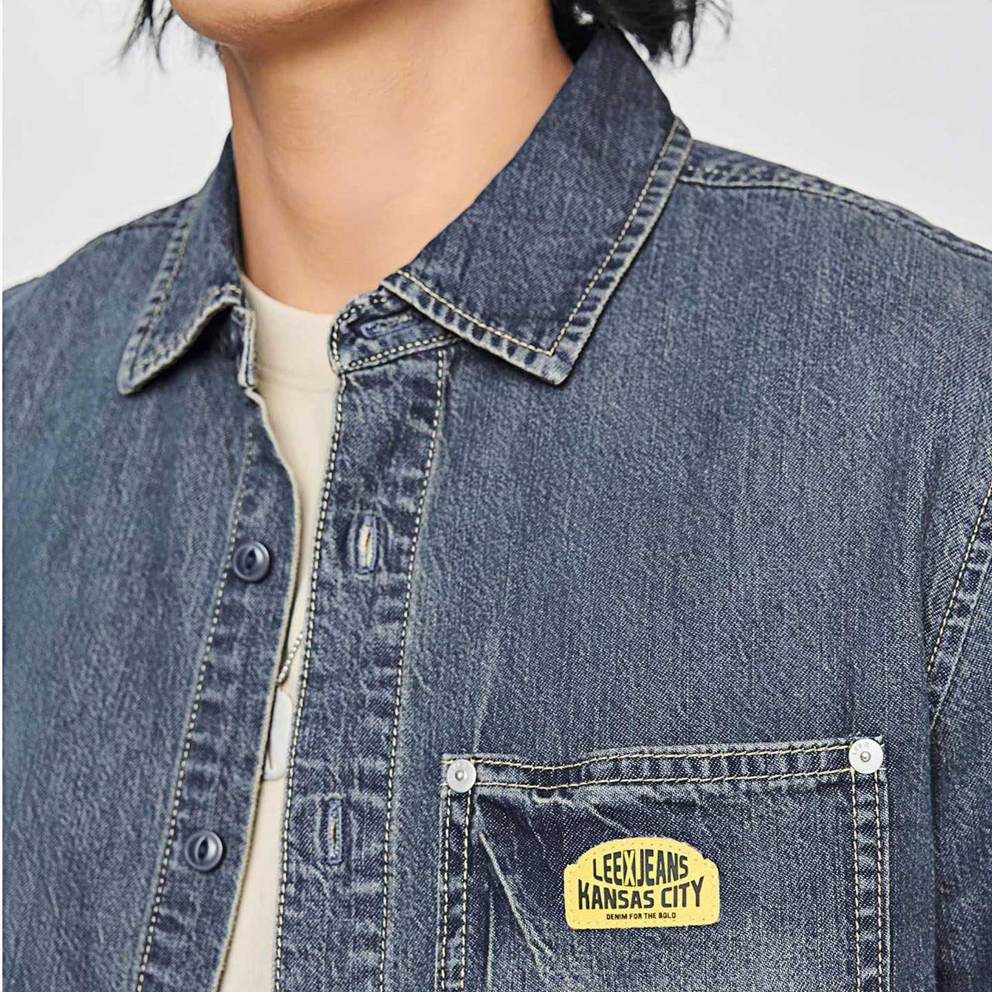 Lee25秋冬新品标准版翻领复古深蓝色男长袖牛仔衬衫休闲潮A08747,淘宝优惠券,粉丝福利购,淘宝优惠卷