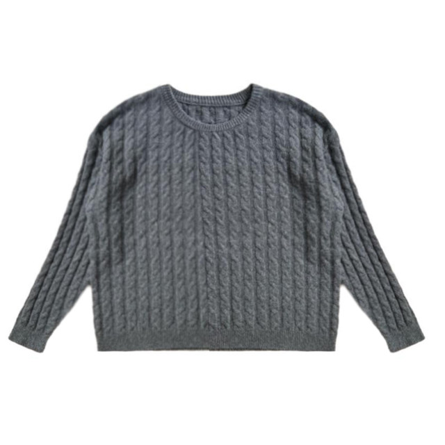 Retro soft and waxy loose twist cable knit sweater