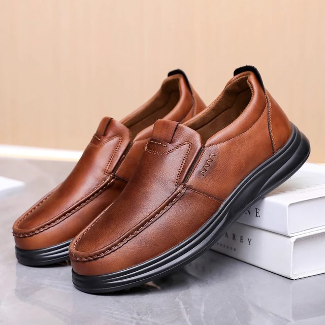 Old Beijing cloth shoes men's business formal shoes 46 imitation leather shoes men's cloth shoes loose large size 47 48 men's single shoes