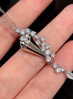 沙漏水滴锆石短链花束满天星