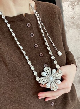 轻奢高级感银色满钻十字花瓣珍珠腰链长项链轻奢圆钻链条腰带配饰