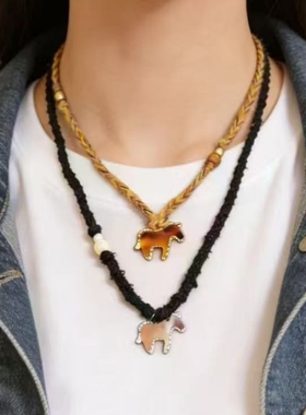 秋冬时髦斑马纹毛线编织项链小众设计叠戴小马毛衣链复古锁骨链女