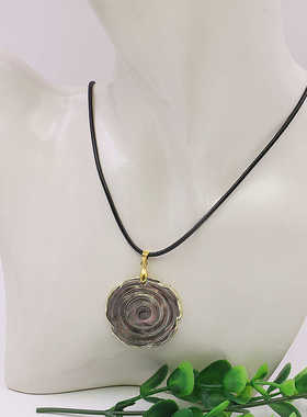 玫瑰花吊坠油菜花贝壳金边皮绳女