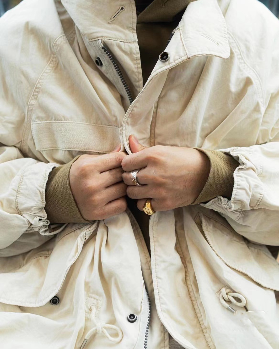 温酒 VISVIM SIX-FIVE FISHTAIL PARKA 泥染做旧潮军事风鱼尾风衣 - 图3