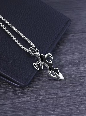 跨境火焰十字架项链男士饰品T恤酷潮装饰亚马逊嘻哈