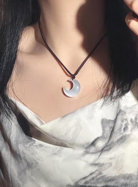 白月光系列~小众可爱仙女款月亮项链ins风月亮闺蜜吊坠锁骨链礼物