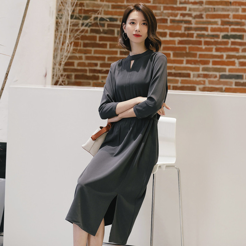 名人瑞裳2018秋新款女中长款连衣裙 名人瑞裳连衣裙