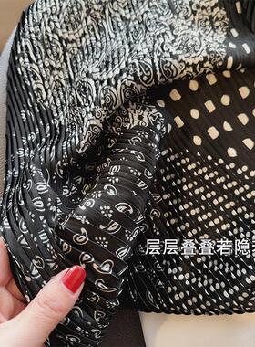 春夏季百搭褶皱丝巾精致小围巾女