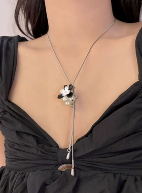气质白色珍珠立体花朵流苏长项链choker抽拉调节项饰
