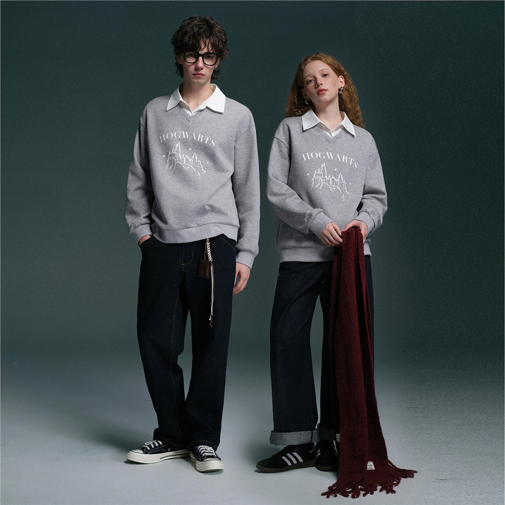 [哈利波特联名]佐丹奴男女同款印花假两件拼接翻领卫衣18325712,淘宝优惠券,粉丝福利购,淘宝优惠卷