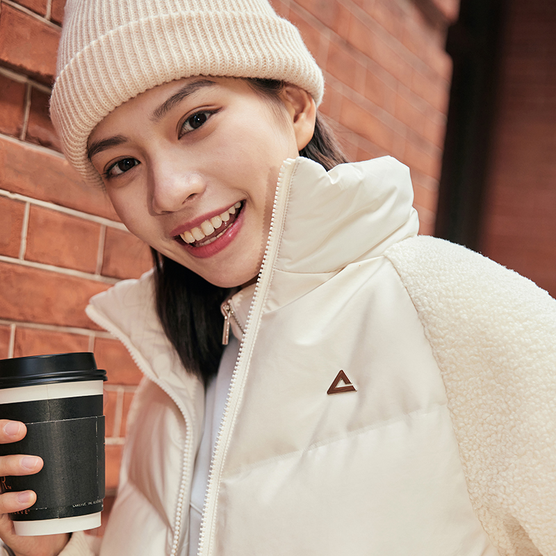  匹克运动羽绒服