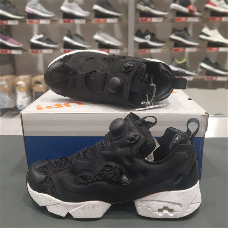 锐步Reebok Pump Fury Naked联名黑白男女情侣充气休闲跑鞋V70166