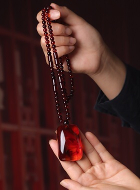 血泊方牌吊坠平安扣血珀