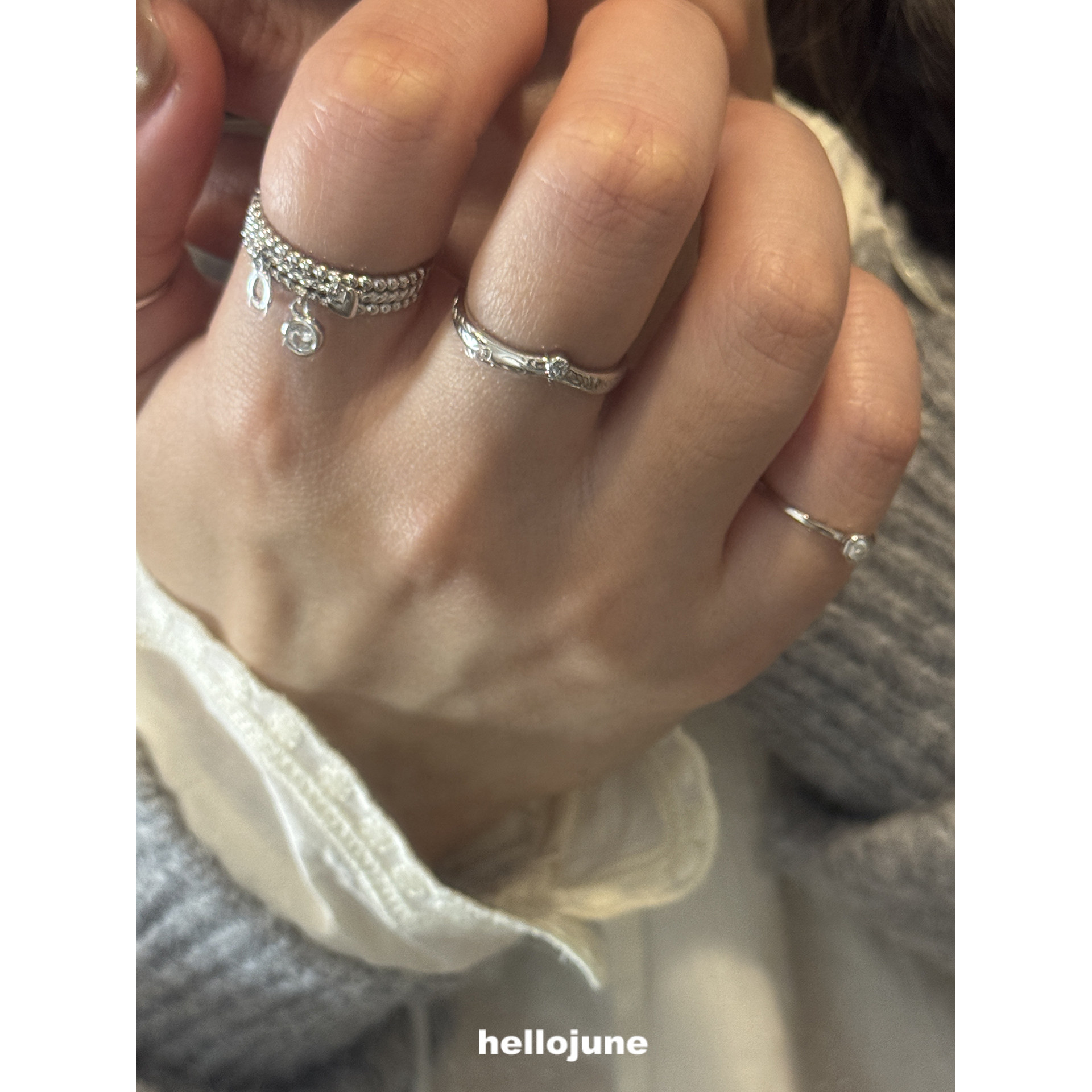Hellojune 925 silver vintage engraved water drop V-shaped ring