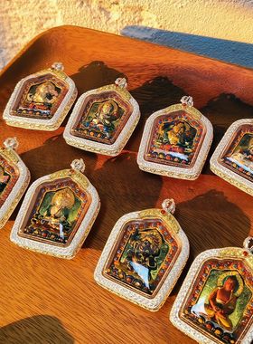 手绘擦擦唐卡立体彩绘本命佛嘎乌盒吊坠项链首饰八大守护佛牌文殊