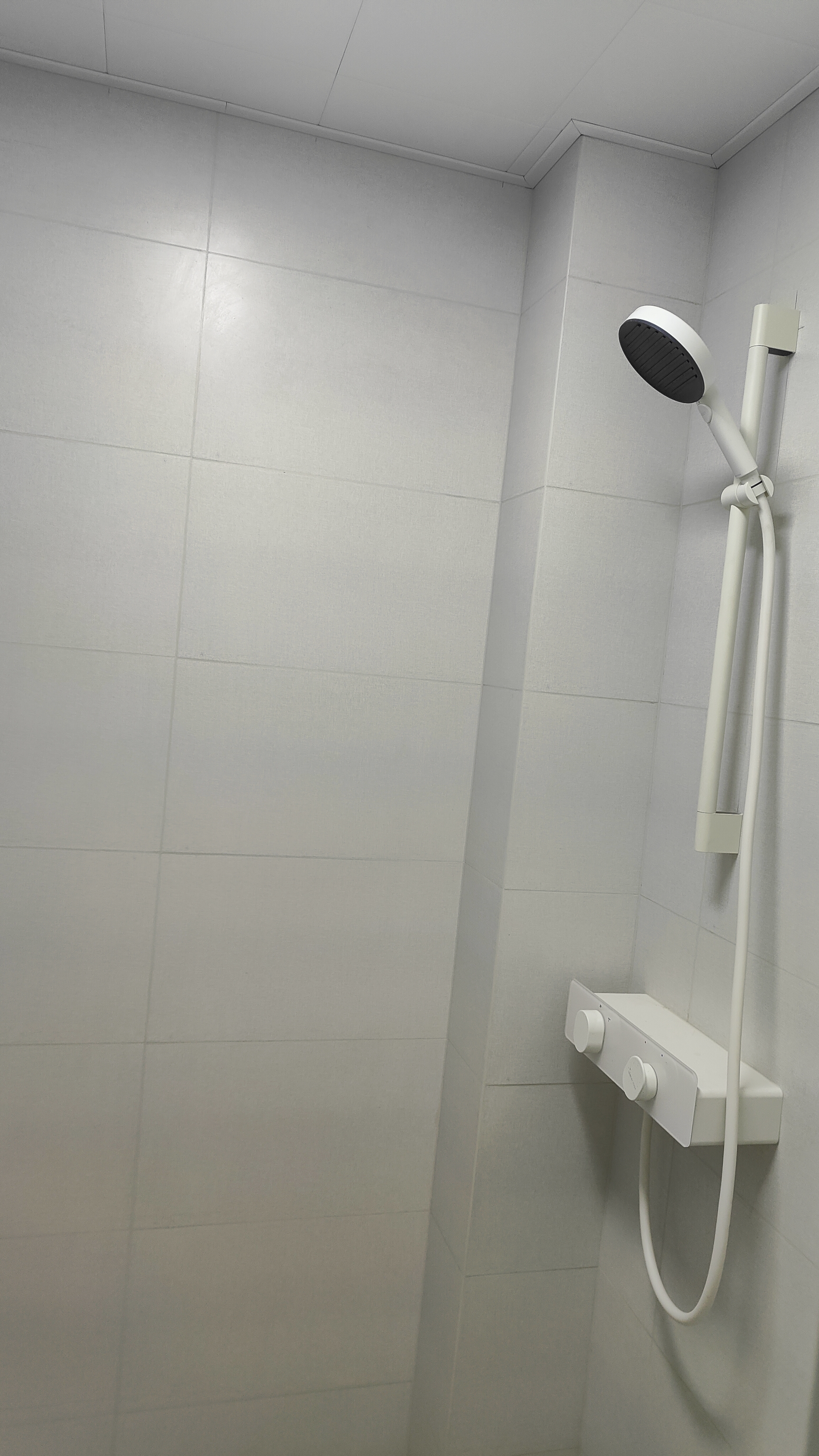 The foreman of Shanghai's all-inclusive and half-inclusive repair construction team is directly in charge of the renovation of old houses and the renovation of new and old houses.