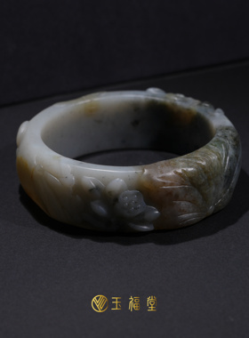 玉福堂 | 新疆和田玉籽 | 青花籽雕刻手镯 | 宽版玉镯 意境镯60mm