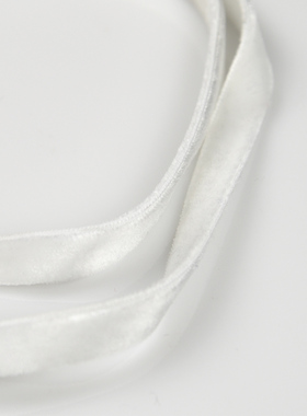 choker白色丝绒吊坠项链绳