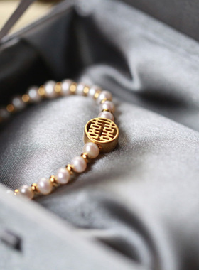 天然淡水珍珠金手链六月生辰石