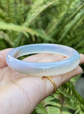 天然冰种绿朱砂淡粉玛瑙手镯甜美