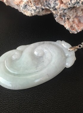 天然翡翠玉如意女款吊坠复古风