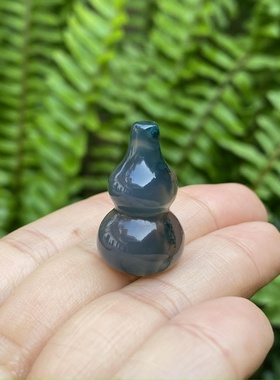 天然无烧绿水草玛瑙葫芦吊坠冰种