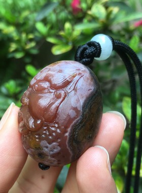 天然战国红玛瑙达摩冰原色吊坠