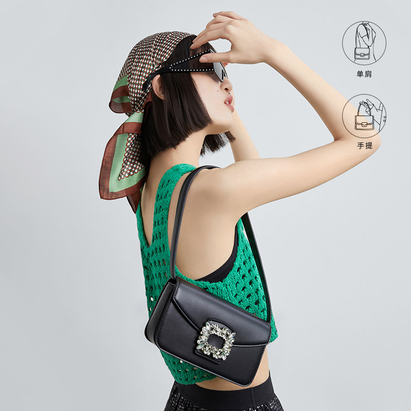 百丽2022新款白色腋下通勤水钻包包 BELLE百丽箱包女士包袋