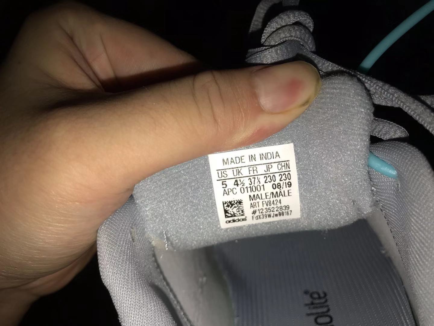 Adidas YEEZY 700 V2 hospital blue医院蓝 椰子侃爷老爹鞋FV8424 - 图1