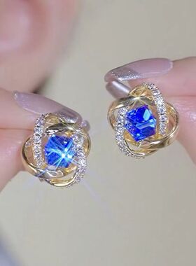 气质微镶钻缠绕红色锆石花朵耳环