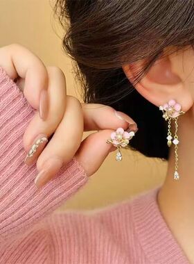 思慕琦气质合金女电镀花朵耳环