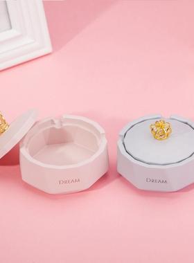 北欧ins风简约创意带盖烟灰缸 可爱轻奢树脂家居烟灰缸装饰摆件