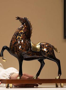 马到成功黄铜大漆马摆件新中式高档客厅办公室领导装饰品开 业礼