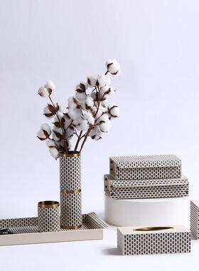 简约现代网纹皮革纸巾盒摆件样板间营销中心酒店办公室洽谈桌摆放