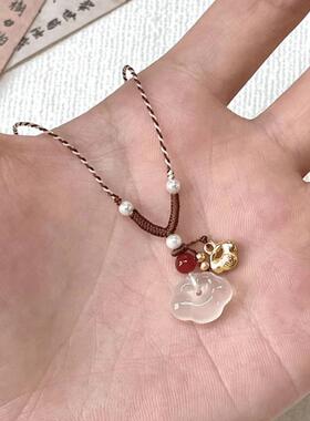 冰透小星星点缀小蝴蝶珍珠项链