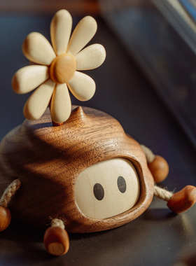 原创搞怪好运礼物礼品奋斗花狗屎运实木桌面摆件车载饰品送男友