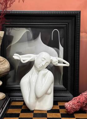 现代人物白色猫女抽象摆件样板间书房客厅创意组合茶几桌面陈列