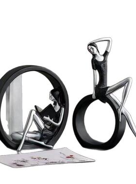 高档轻奢人物摆件创意家居客厅电视酒柜玄关装饰品办公室桌面摆设