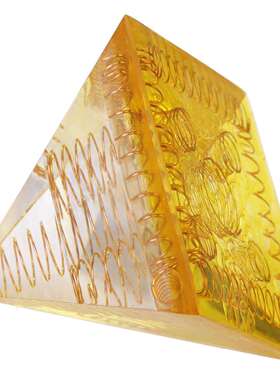 天然水晶能量树脂金字塔铜线金色圆环水晶摆件冥想打坐能量塔