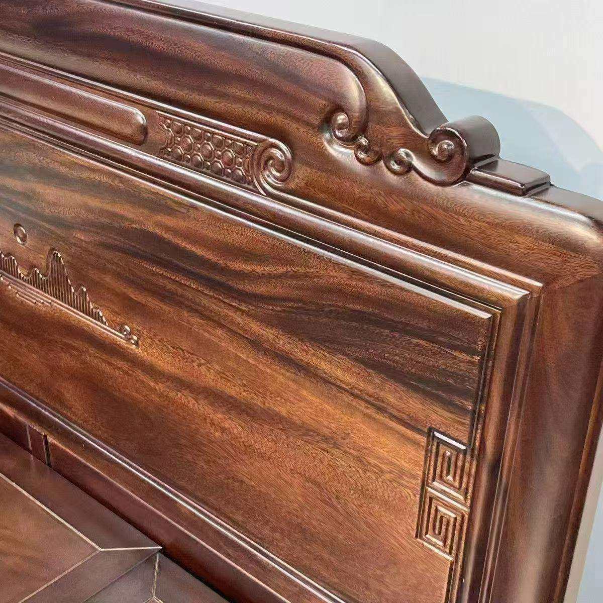 黑胡桃木色实木床1.8米双人床卧室明清中式古典仿古雕花格木大床,淘宝优惠券,粉丝福利购,淘宝优惠卷