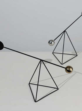 现代简约抽象艺术摆件样板间客厅电视柜酒柜书房小众家居软装饰品