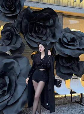 黑色网红花墙仿真玫瑰花纯黑哥特黑色大玫瑰文旅创意拍照打卡背景