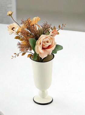 法式中古奶油风花摆件样板房现家居餐桌抽象脚铃铛花器饰品