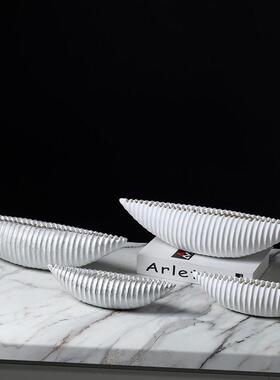 树脂卷荷船型花摆件现北欧诧寂风做旧覆古家居样板间软装饰品